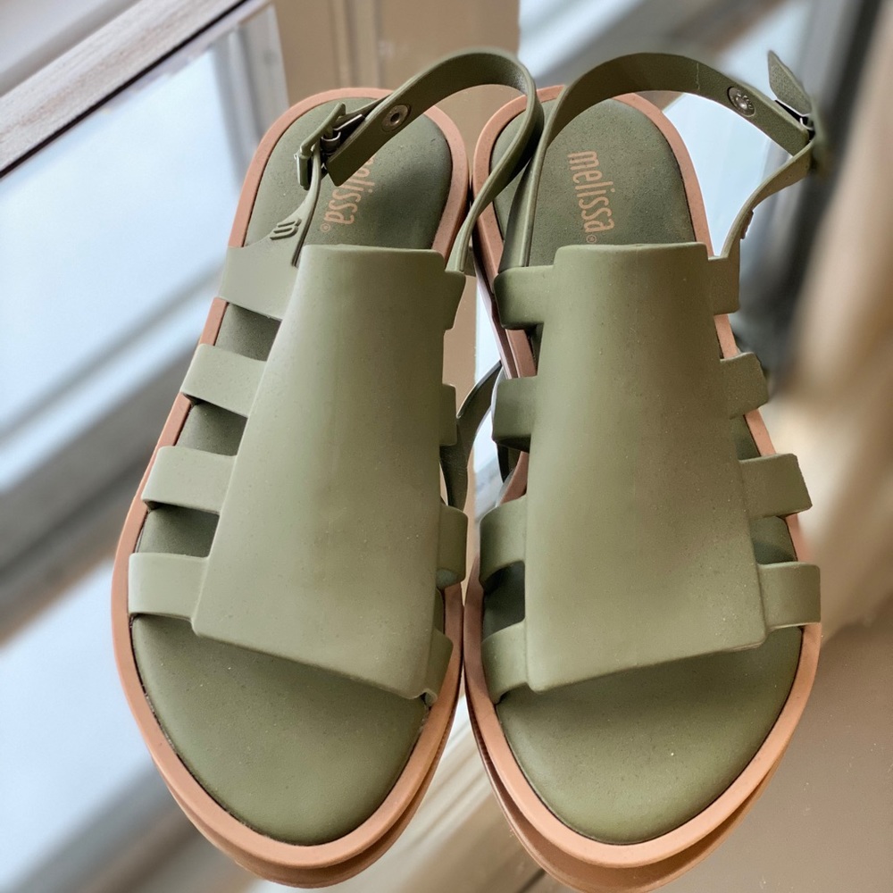 Summer sandals